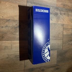 BRAND NEW IN BOX Birkenstocks Size EU 36/US 6
